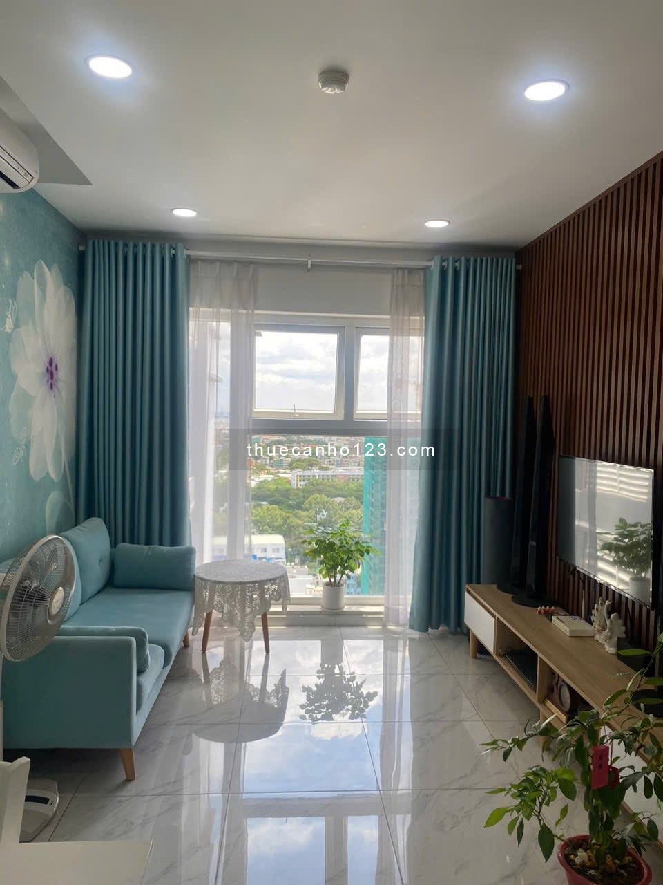 Cho thuê căn hộ 2pn Xi Grand Court Lý Thường Kiệt quận 10. Giá 18tr full nội thất xem nhà 0932834569