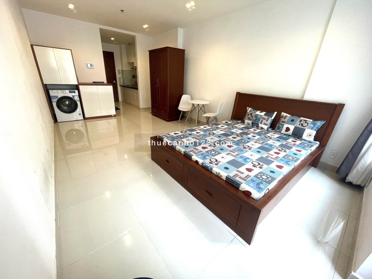 Cho thuê căn office 36m Sky Center Phổ Quang, Tân Bình, nhà trống có máy lạnh. Giá 9tr 0932834569