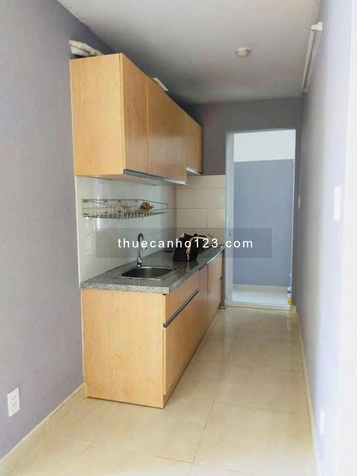 Chung cư Nguyễn Kiệm, P3, Gò Vấp: 2p ngủ, 1wc, ban công, 12tr