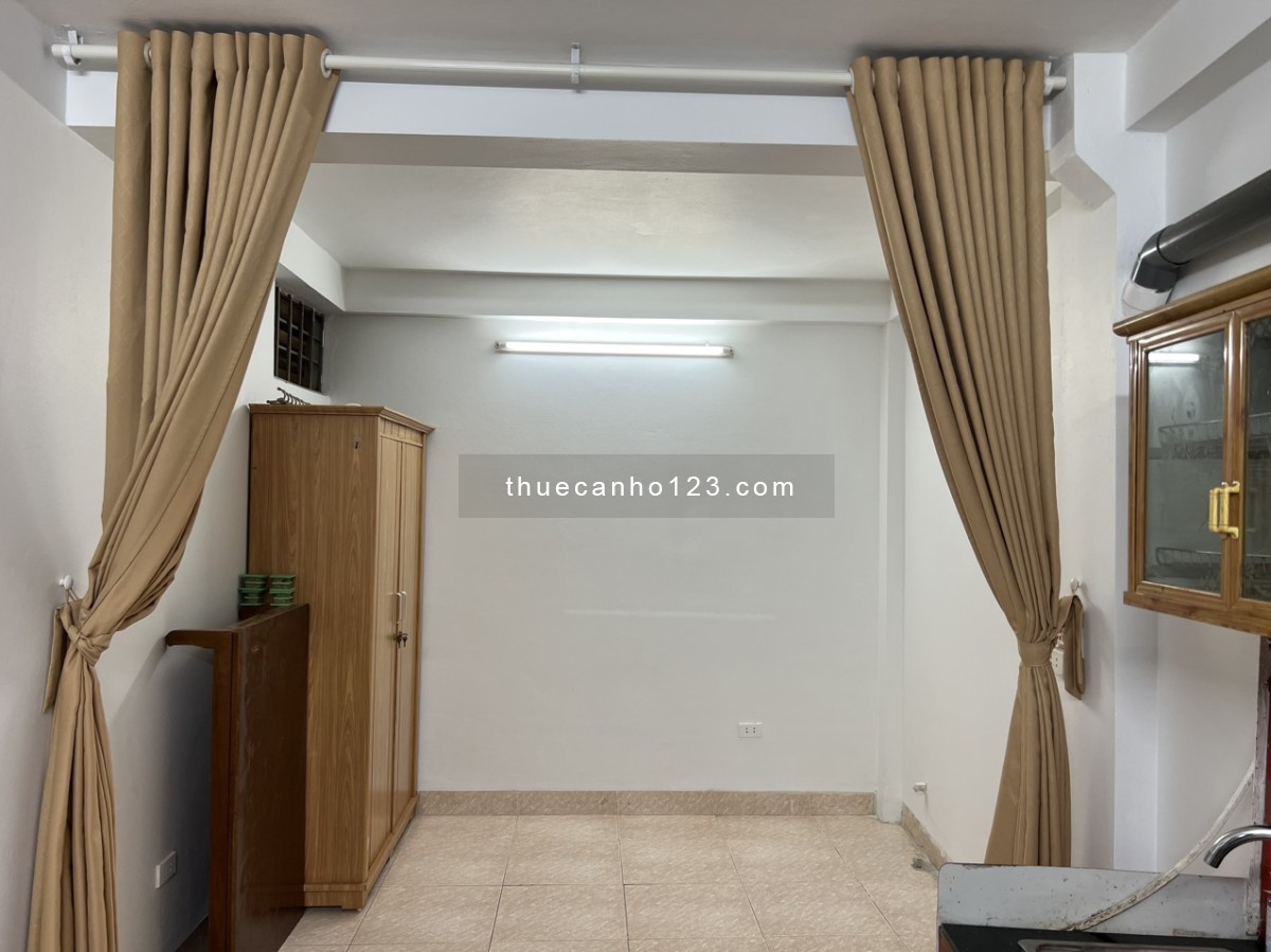 Cho thuê căn hộ 2pn – 1pk diện tích 46m2, có Full đồ ở Cầu Giấy