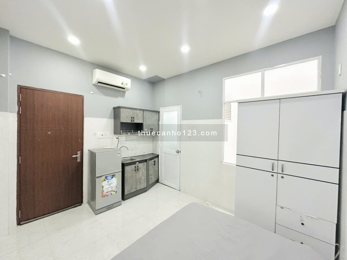 Cho Thuê Căn Studio Giếng Trời Giá Rẻ Ngay Lạc Long Quân - Lý Thường Kiệt