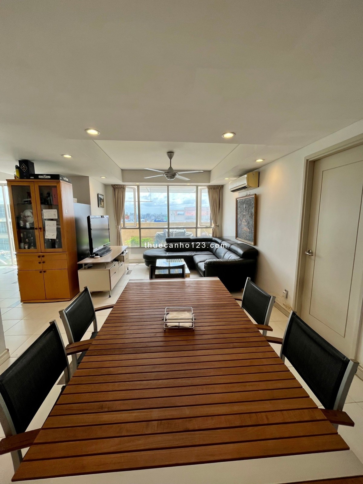 Chung cư Phúc Yên, Tân Bình: 160m2, 2p ngủ, 2wc, NTCC, 18tr/th