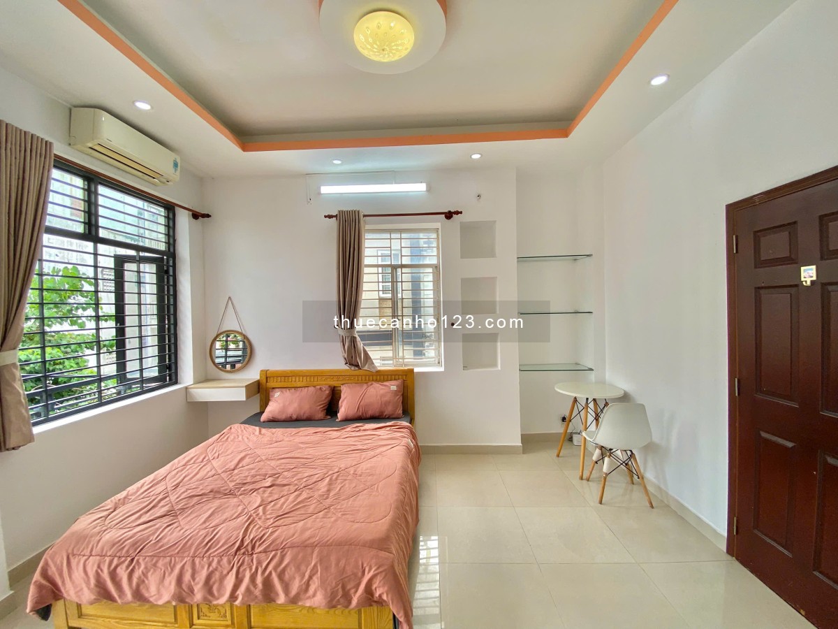 Studio Bancol thang máy giặt riêng gần phố ẩm thực Phan Xích Long - Chung cư Miếu Nổi Phú Nhuận