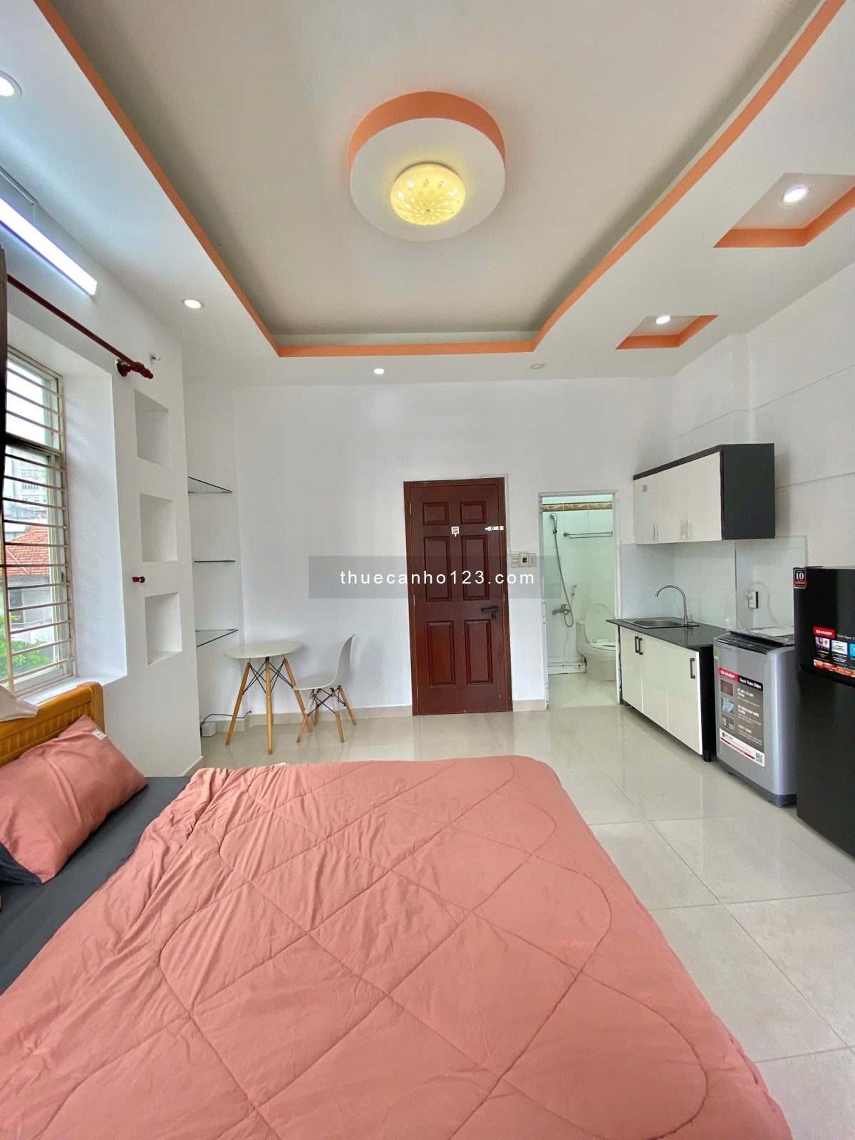 Studio Bancol thang máy giặt riêng gần phố ẩm thực Phan Xích Long - Chung cư Miếu Nổi Phú Nhuận