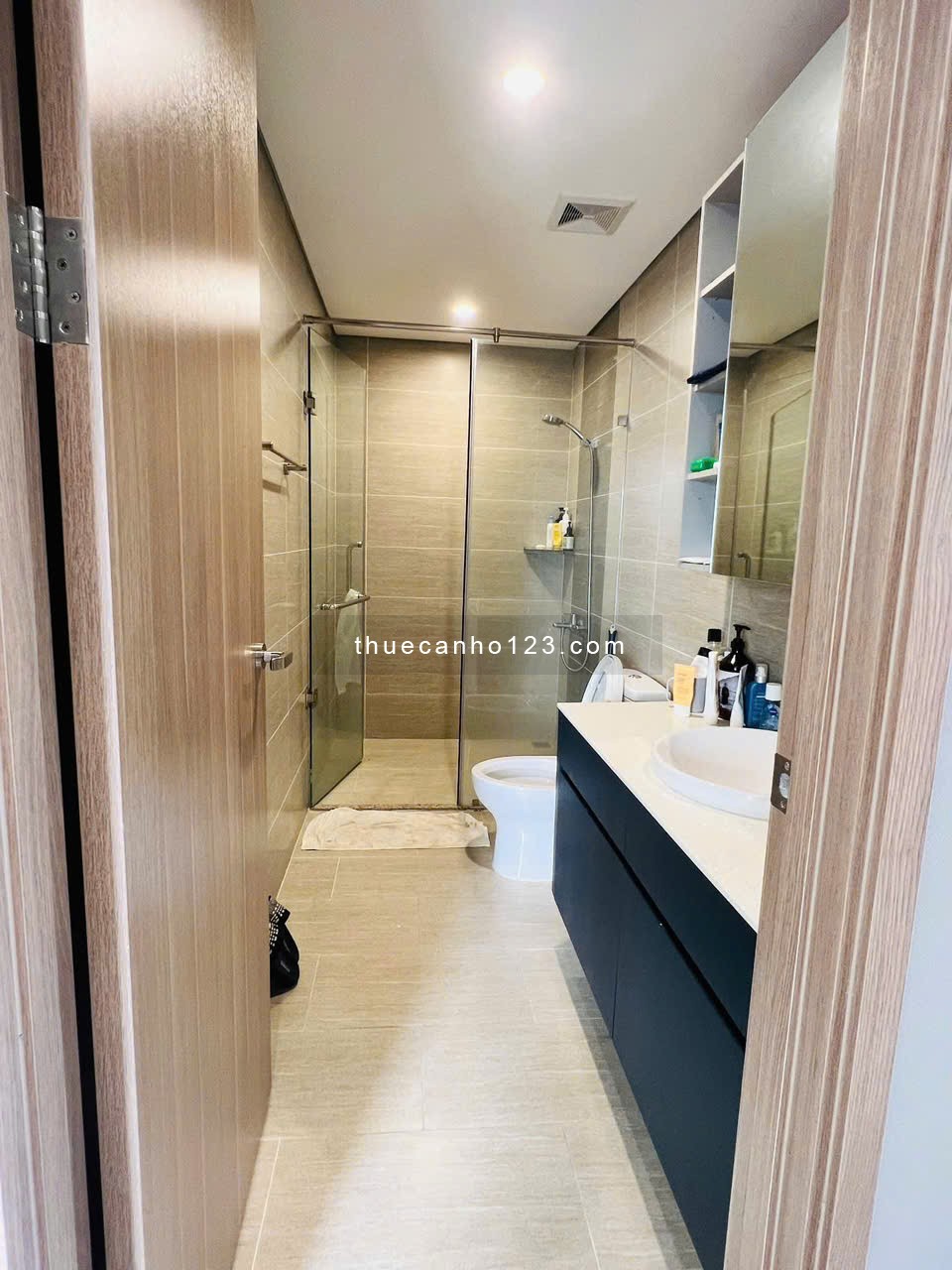 Chung cư Ruby Garden, Nguyễn Sỹ Sách, TB: 2p ngủ, full nt hiện đại, 10tr/th