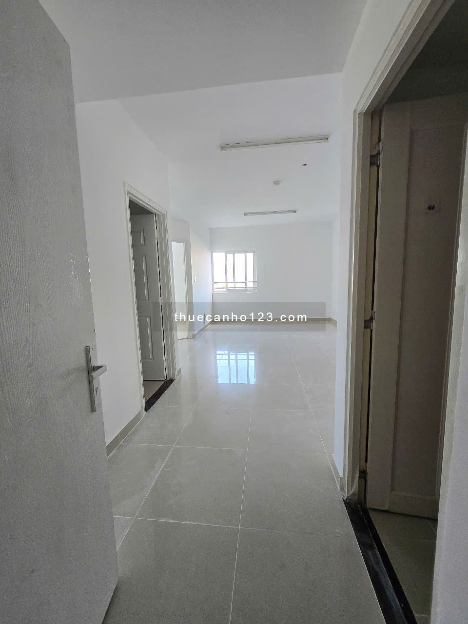 Cho thuê 3 căn hộ Đạt Gia: 2PN giá 7tr nhà trống - 2PN 8.5tr full nội thất - 1pn 7tr full nội thất