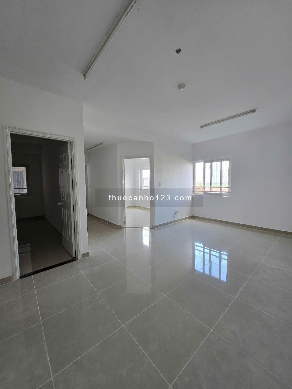 Cho thuê 3 căn hộ Đạt Gia: 2PN giá 7tr nhà trống - 2PN 8.5tr full nội thất - 1pn 7tr full nội thất