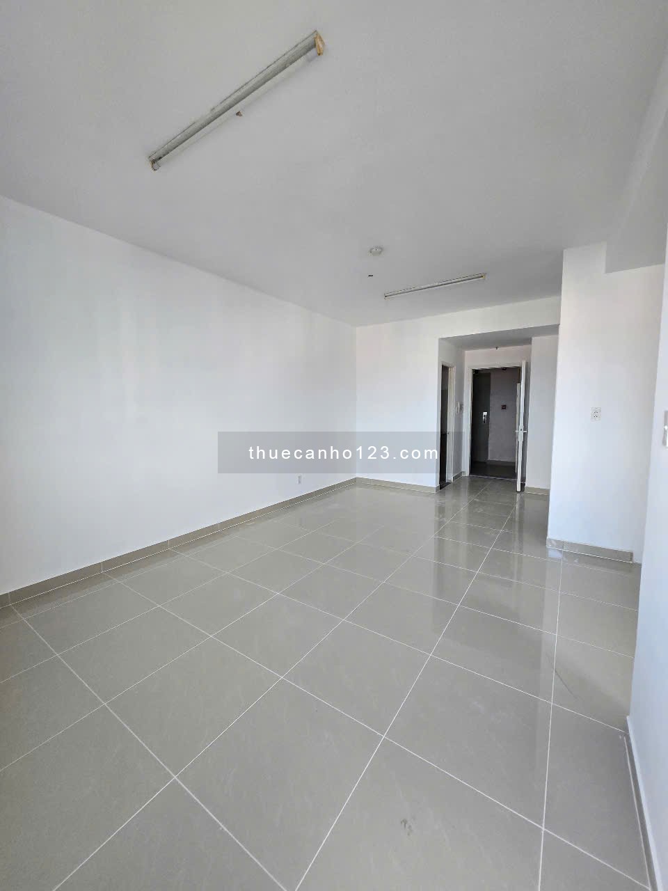 Cho thuê 3 căn hộ Đạt Gia: 2PN giá 7tr nhà trống - 2PN 8.5tr full nội thất - 1pn 7tr full nội thất