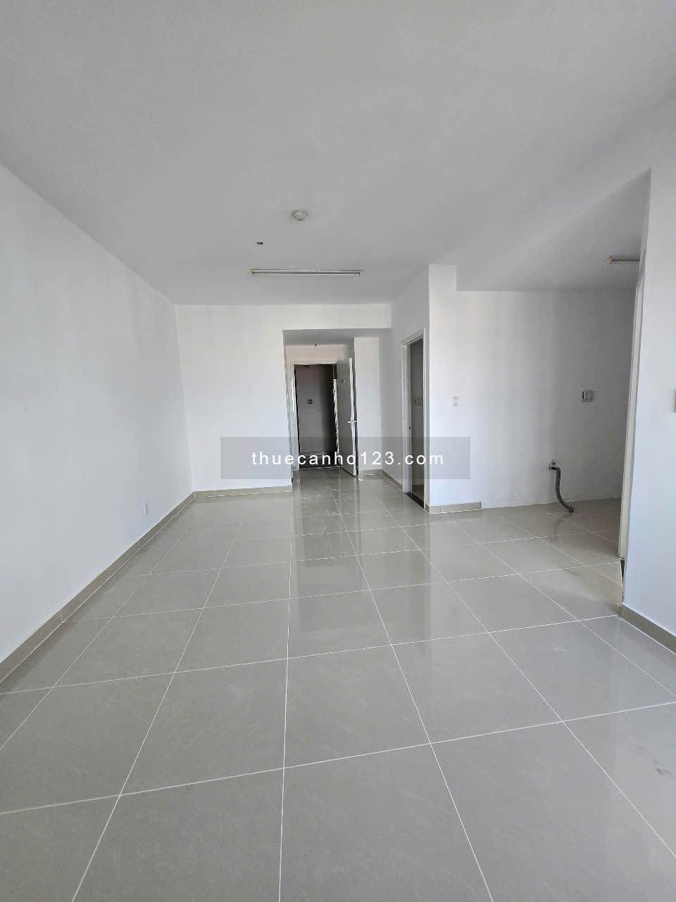 Cho thuê 3 căn hộ Đạt Gia: 2PN giá 7tr nhà trống - 2PN 8.5tr full nội thất - 1pn 7tr full nội thất