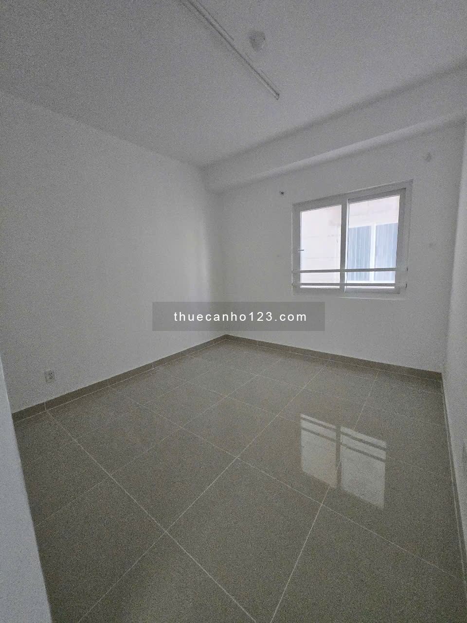 Cho thuê 3 căn hộ Đạt Gia: 2PN giá 7tr nhà trống - 2PN 8.5tr full nội thất - 1pn 7tr full nội thất