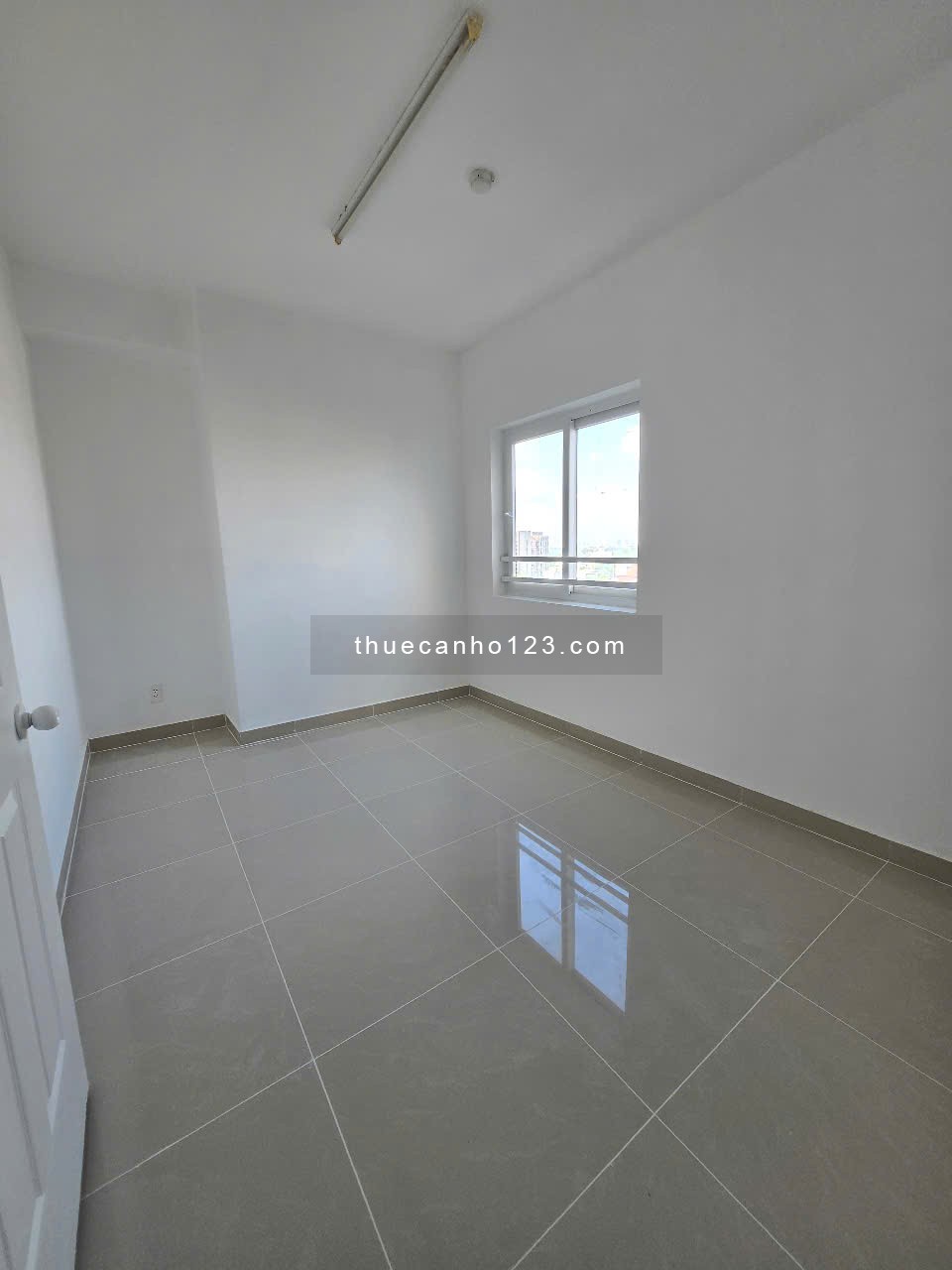 Cho thuê 3 căn hộ Đạt Gia: 2PN giá 7tr nhà trống - 2PN 8.5tr full nội thất - 1pn 7tr full nội thất