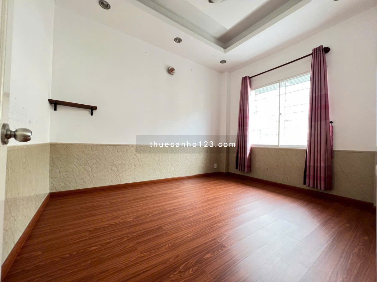 Chung cư 10A Trần Nhật Duật, Tân Định,Q1: 70m2, 2p ngủ, NT, 12tr/th