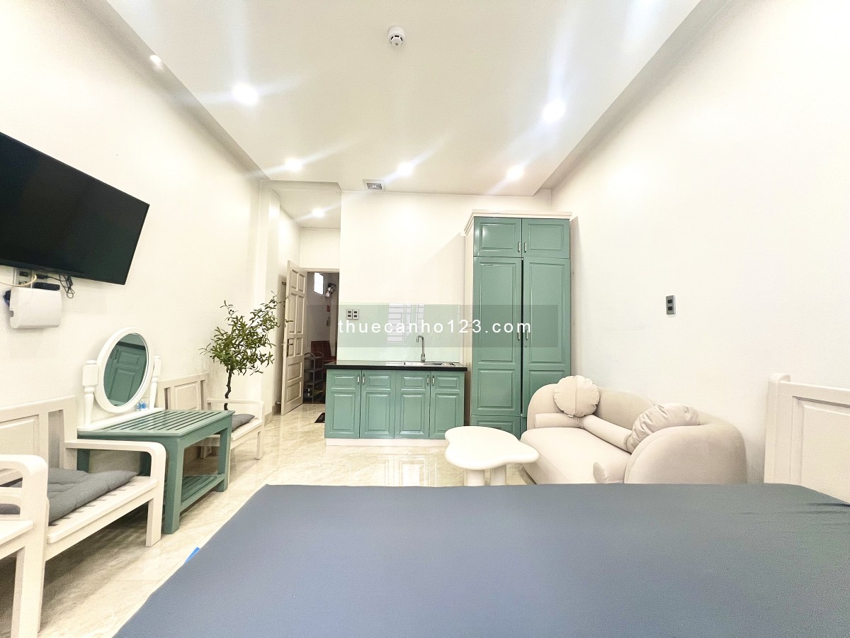 Cho Thuê CHDV Studio - Full NT Sang Trọng - Tháng Máy - Nhà Mặt Tiền - Gần CV Gia Định