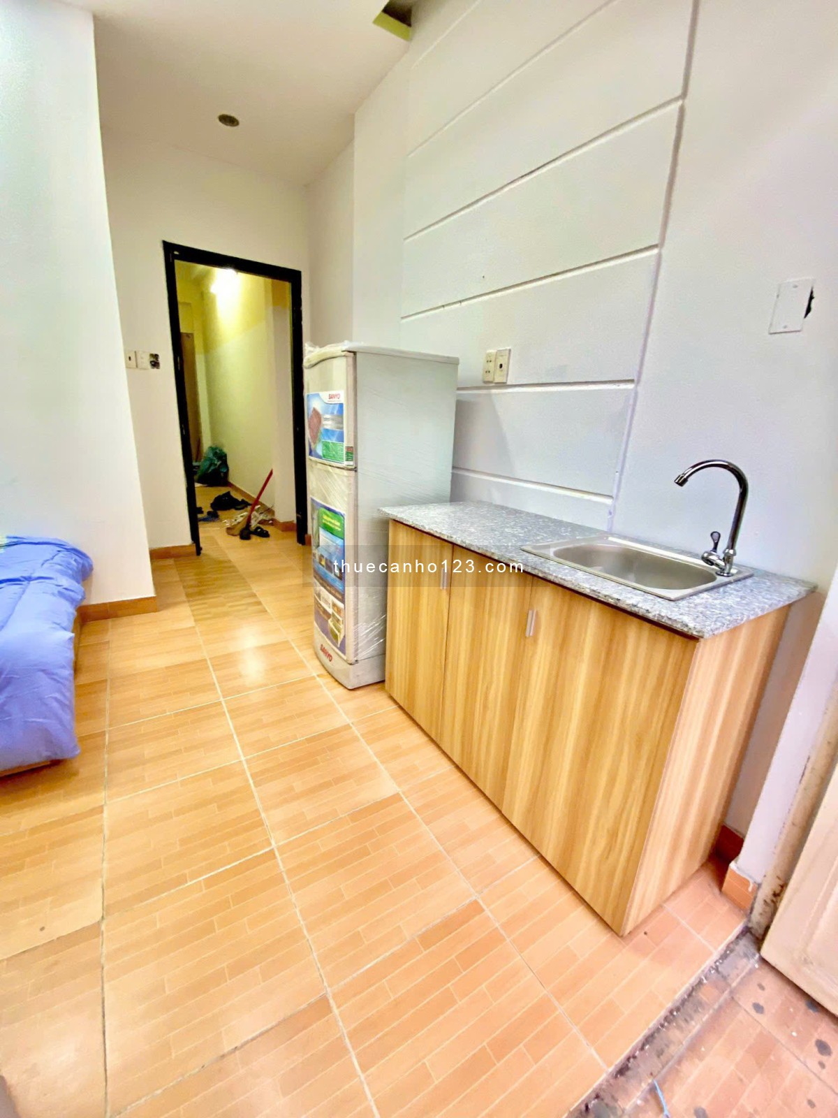 Cho thuê căn hộ studio full nội thất - Ban công thoáng mát