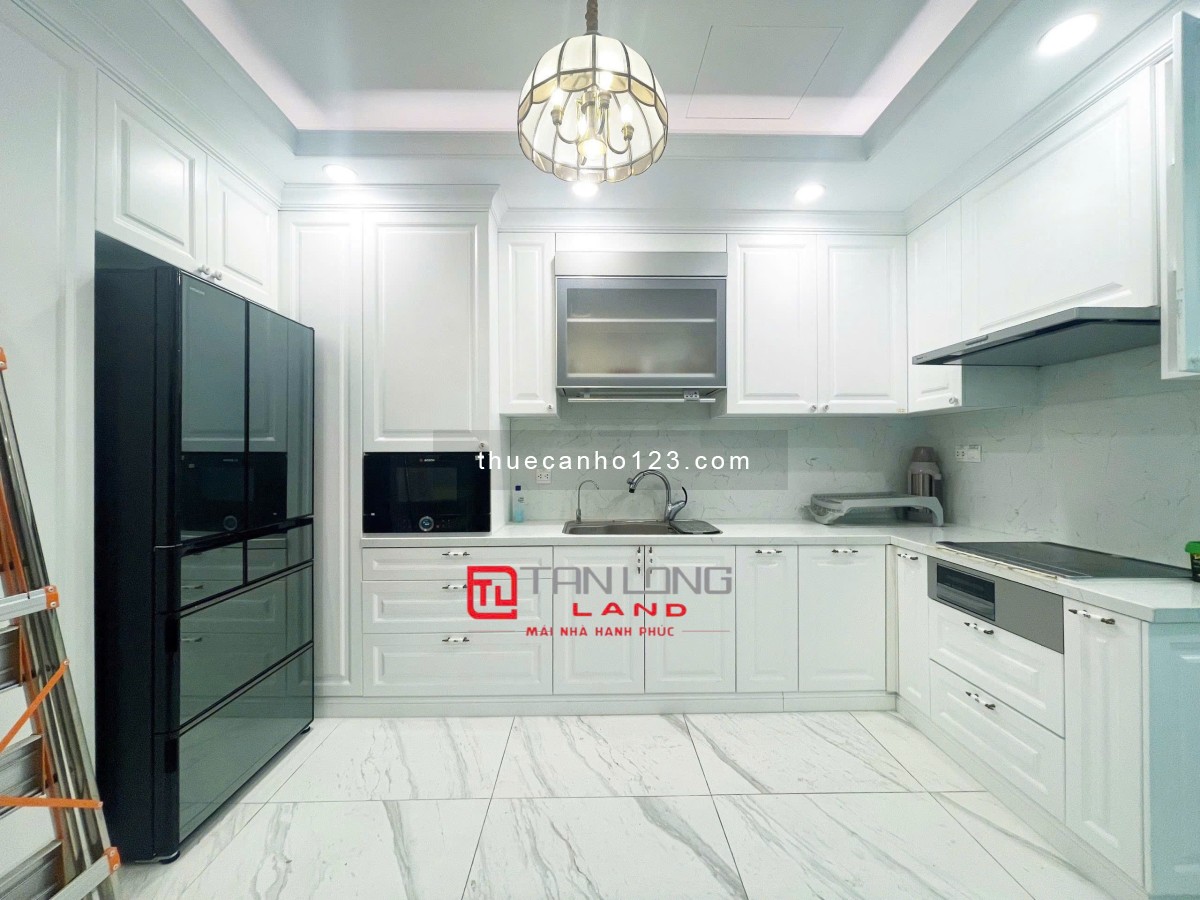 Cho thuê căn hộ cao cấp 3N1K 3WC tại Symphony, khu đô thị Vinhomes Long Biên