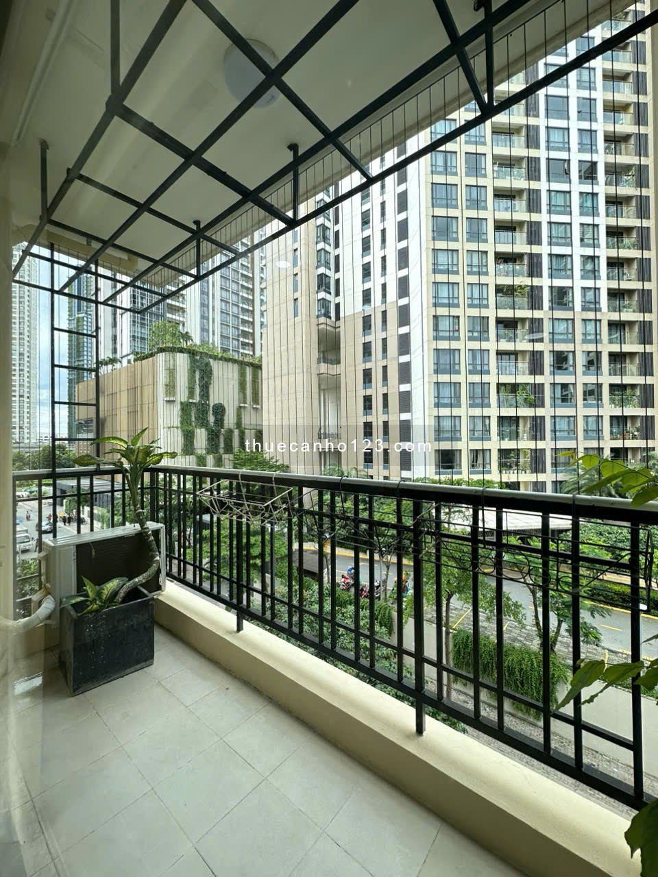 Hàng hot! Thuê Gấp CH Cantavil Q2, 2 ban công lớn, nhà đẹp giá tốt, (75m, 2pn full giá 15,5tr/th )