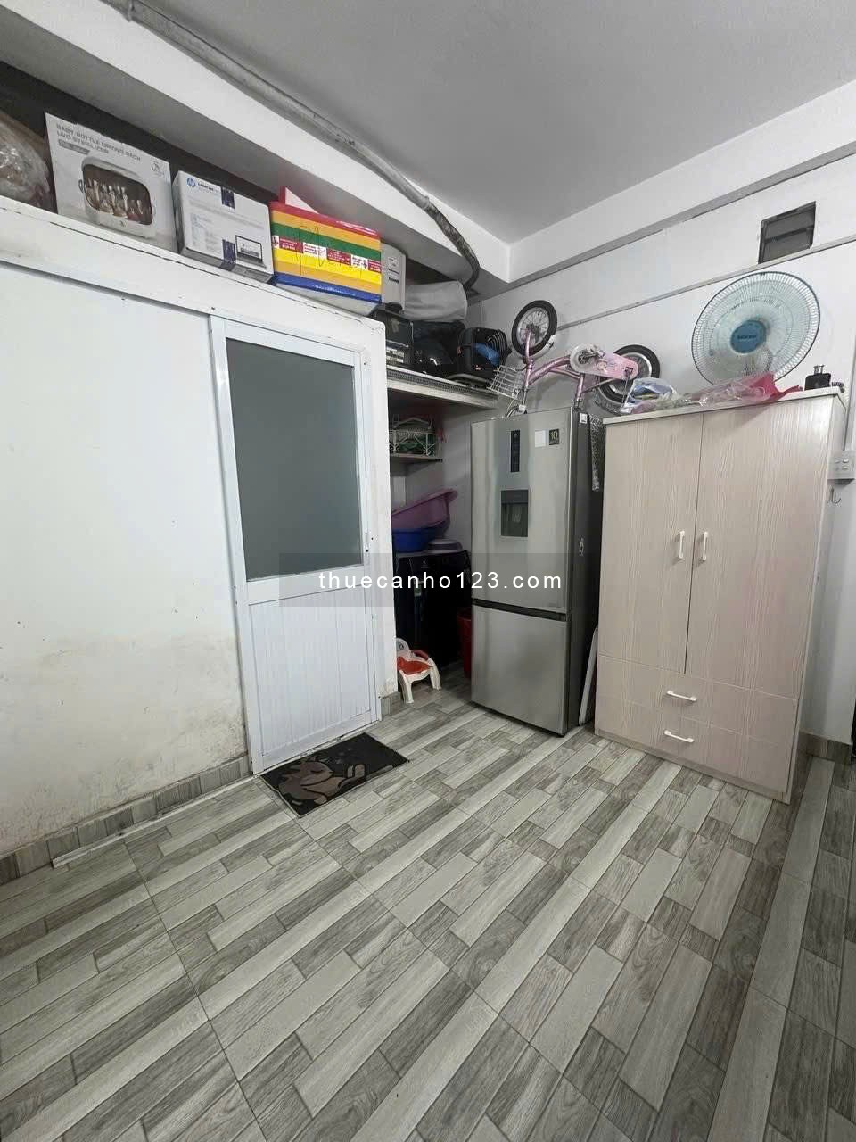 Chung cư 590, CMT8, Phường 11, Quận 3: 50m2,1p ngủ, Nt, 8tr/th