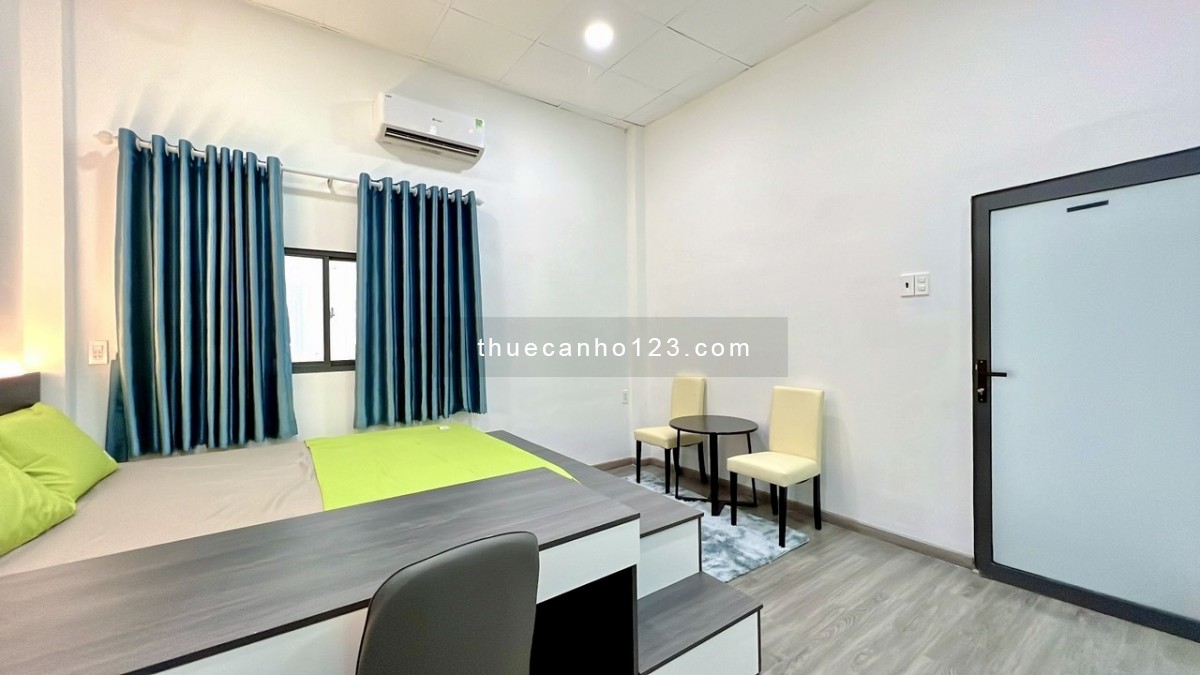 Ngay công viên Hoàng Văn Thụ, studio cửa sổ thoáng mát