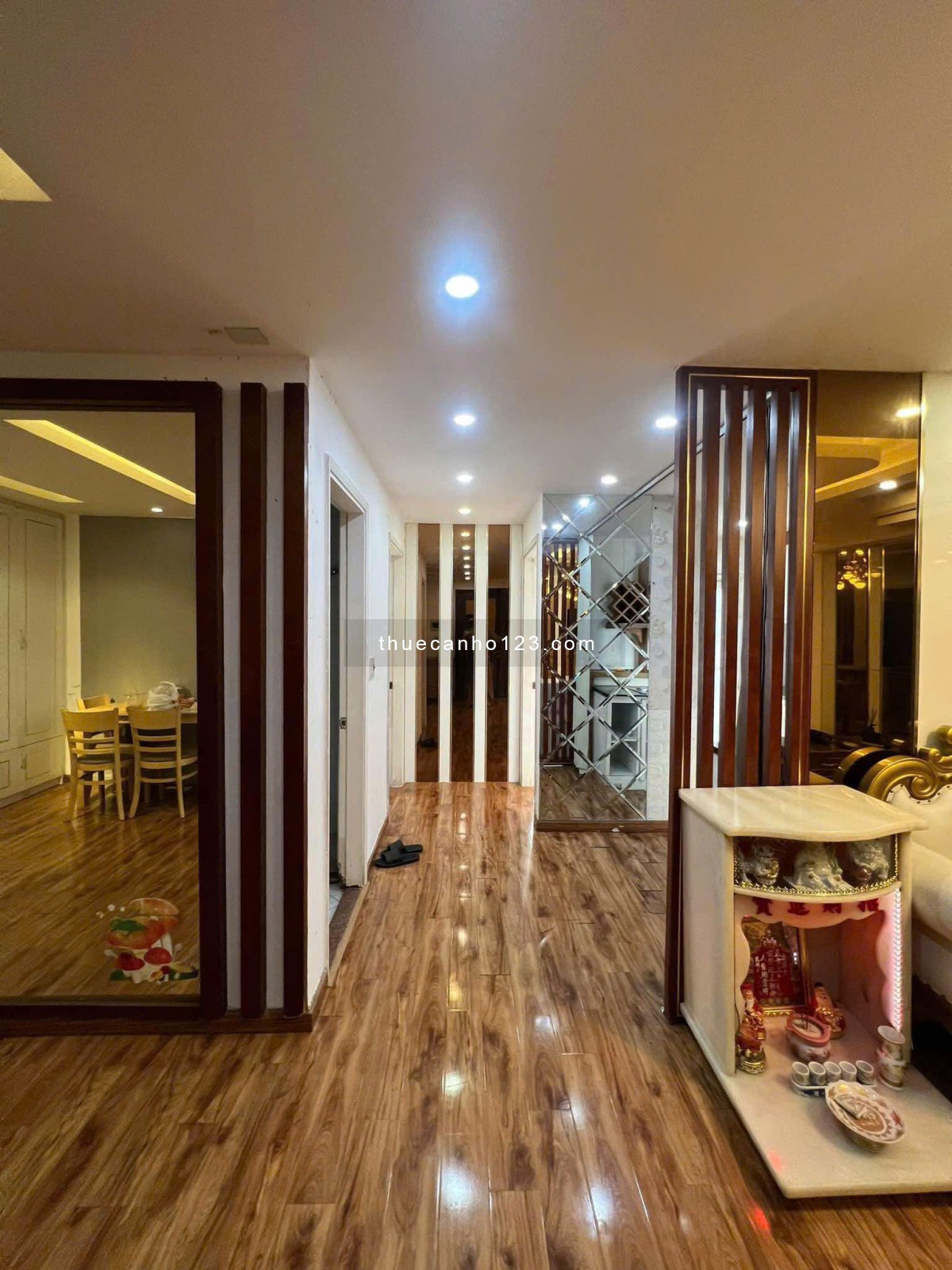 Ruby Garden, Nguyễn Sỹ Sách 10tr/th