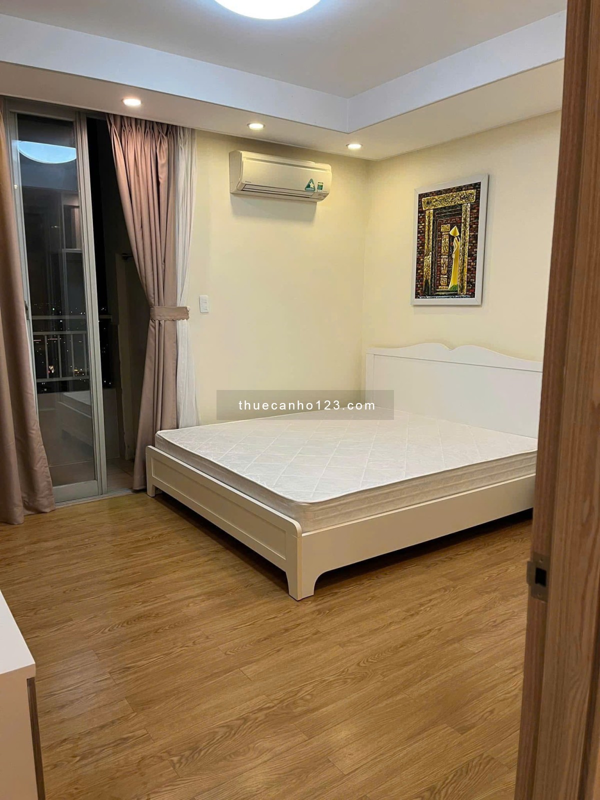 Cho thuê Căn hộ Cantavil An Phú, Q2, DT 75m2, 2PN, Ban công rộng ,nhà đẹp. Giá 16tr/tháng.