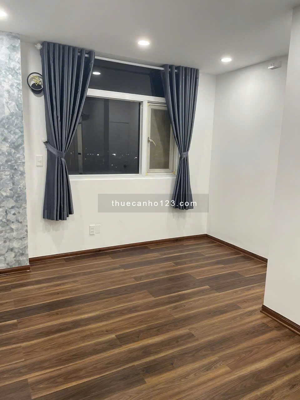 Chung cư 8x plus Trường Chinh, Q12: 80m2, 3p ngủ, NT, 9.5tr/th