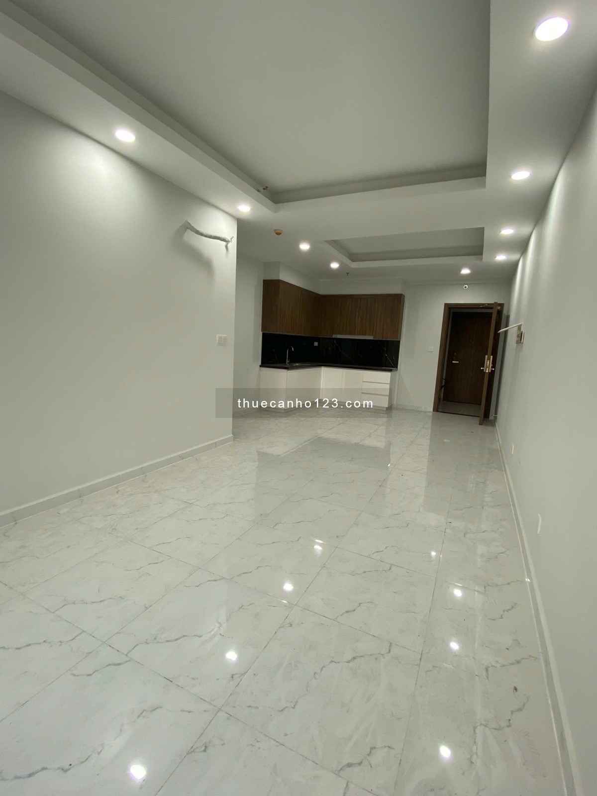 Chủ cần cho thuê Opal Skyline 3PN2WC 85m2 Giá 6tr cọc 1th, ở được liền, view đẹp, an ninh