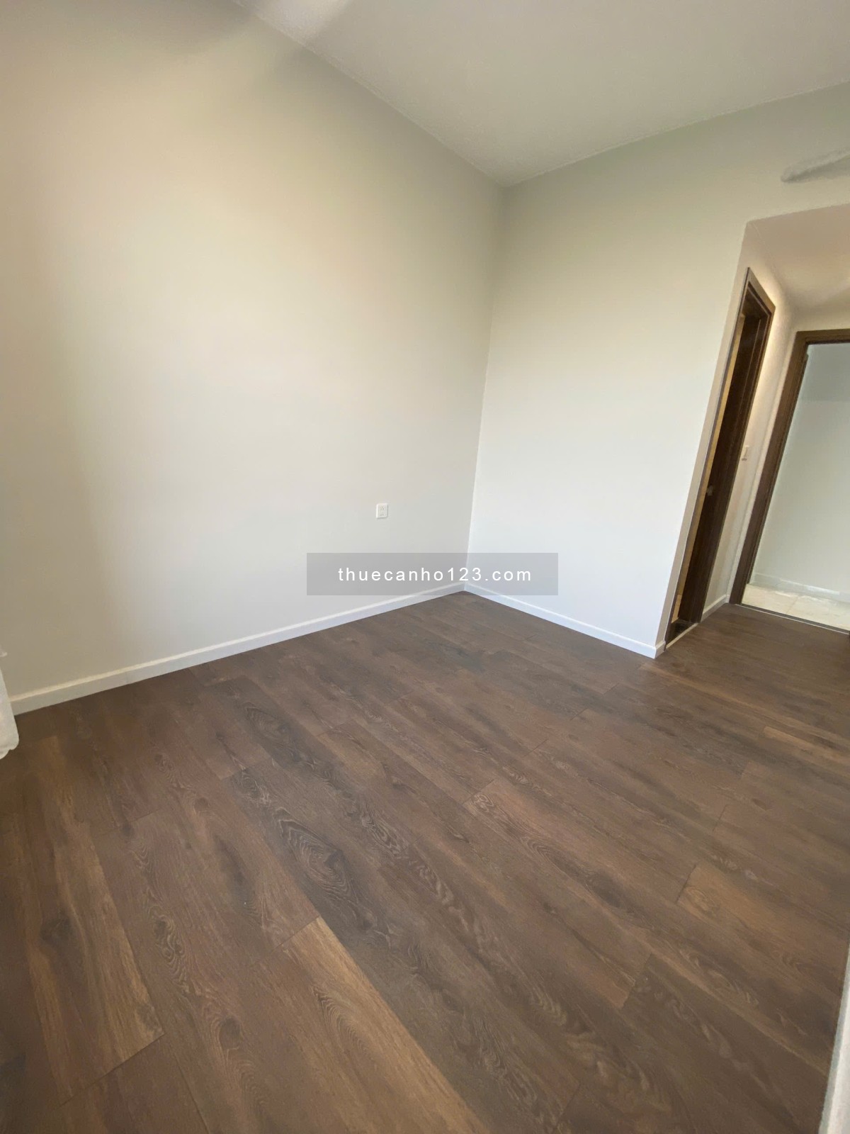 Chủ cần cho thuê Opal Skyline 3PN2WC 85m2 Giá 6tr cọc 1th, ở được liền, view đẹp, an ninh