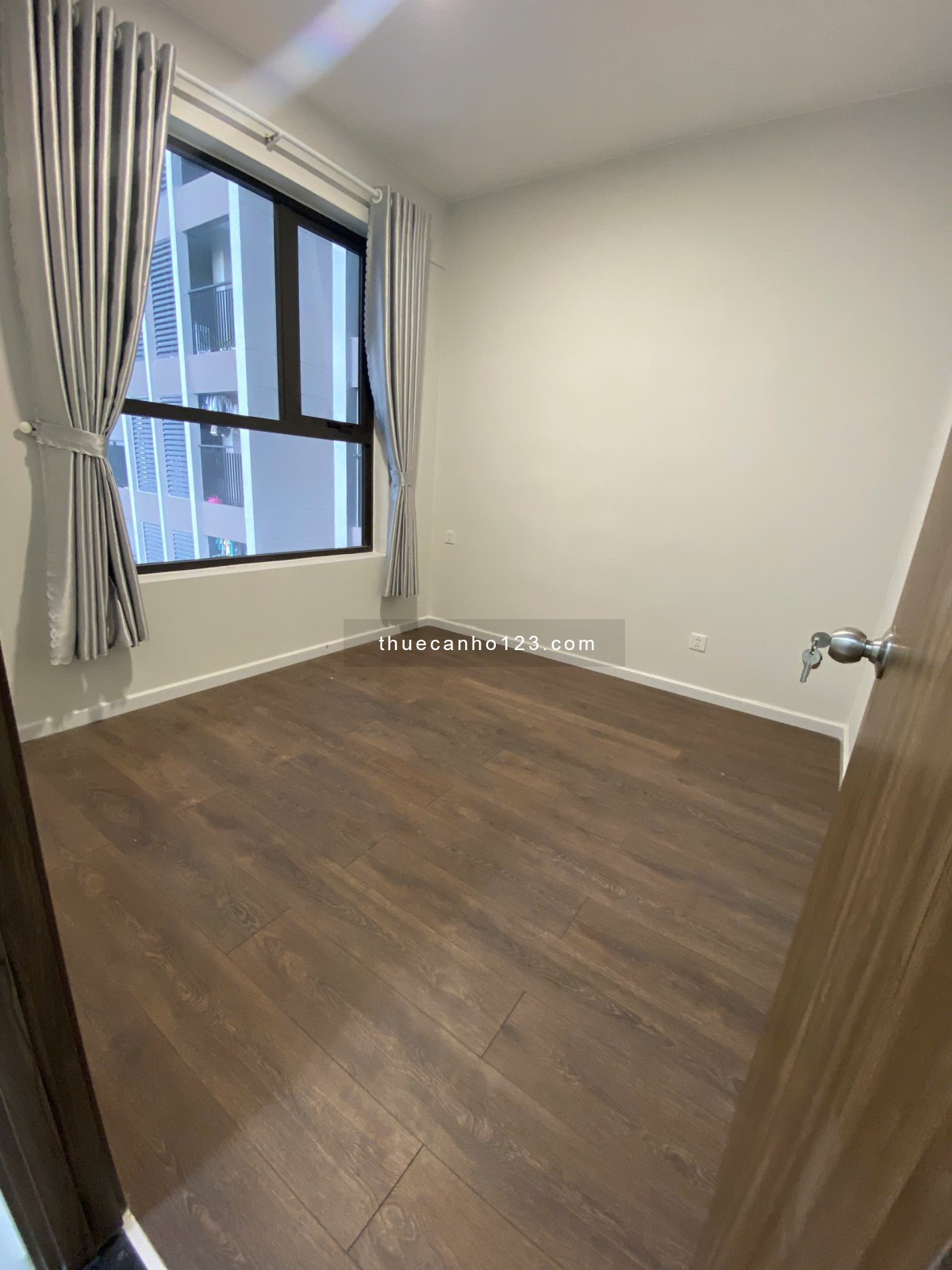 Chủ cần cho thuê Opal Skyline 3PN2WC 85m2 Giá 6tr cọc 1th, ở được liền, view đẹp, an ninh