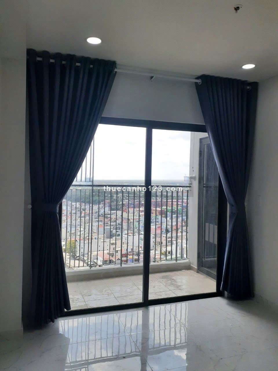 Hàng Hiếm! Siêu Phẩm 1PN Tại Charm City Dĩ An Giá chỉ 5tr sẵn rèm, máy lạnh