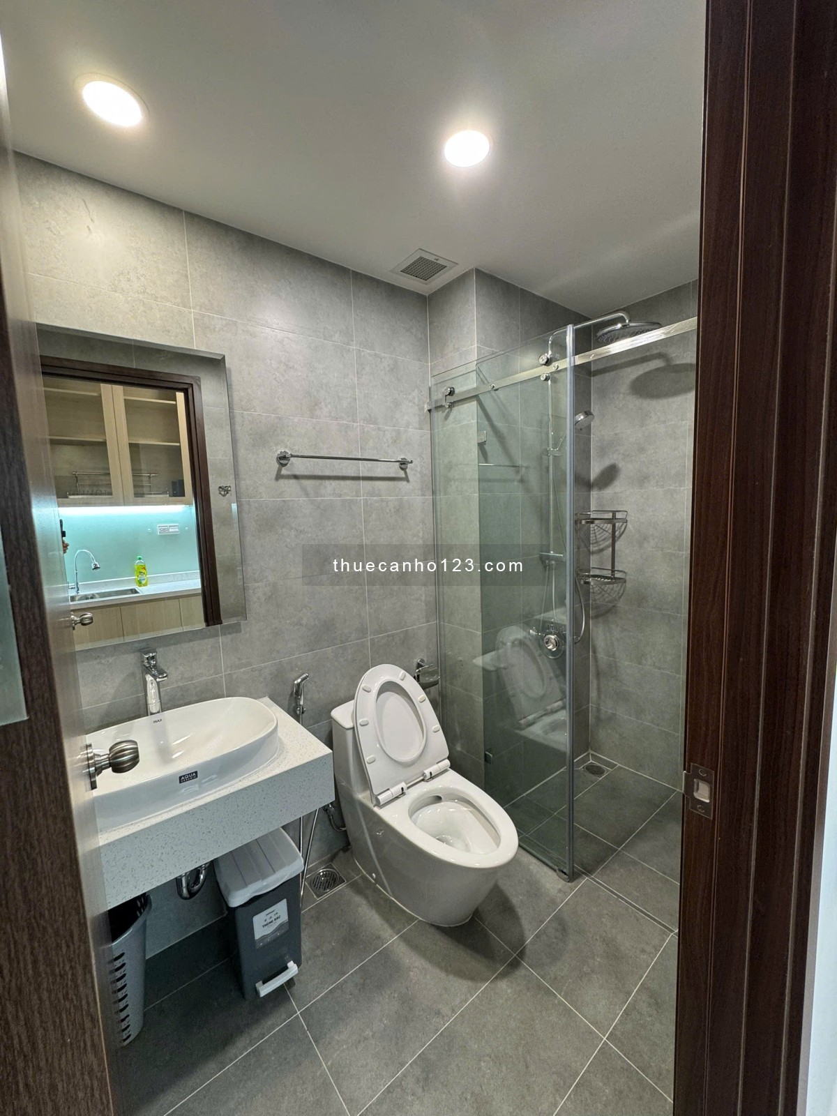 Cho thuê OT Sunrise Riverside full nội thất cao cấp.