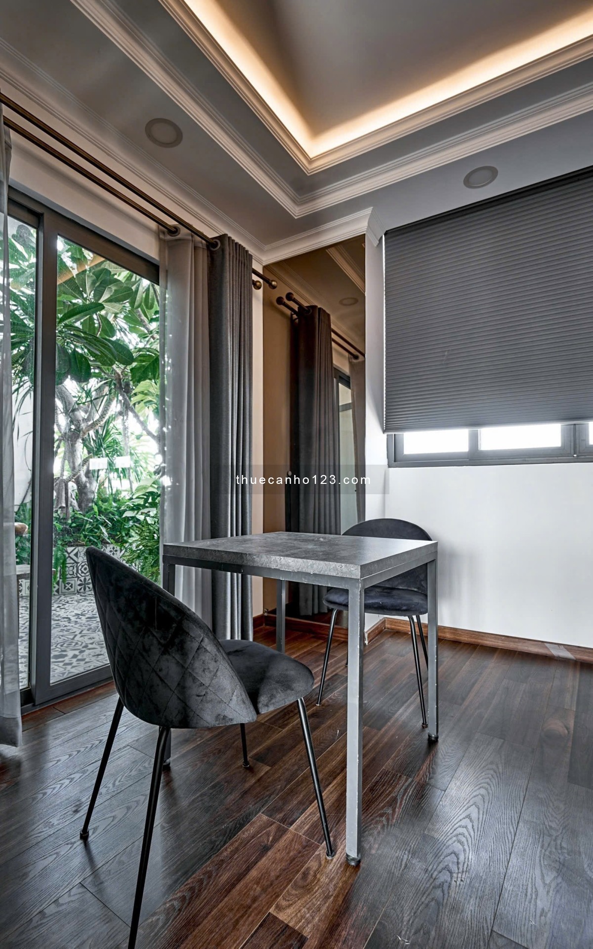 CHDV 2PN đầy đủ tiện nghi tại Quận 10