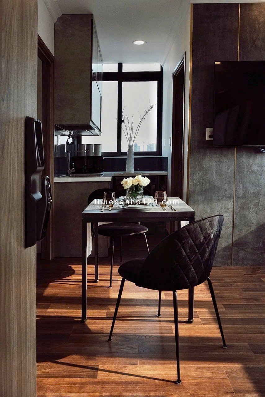 CHDV 2PN đầy đủ tiện nghi tại Quận 10