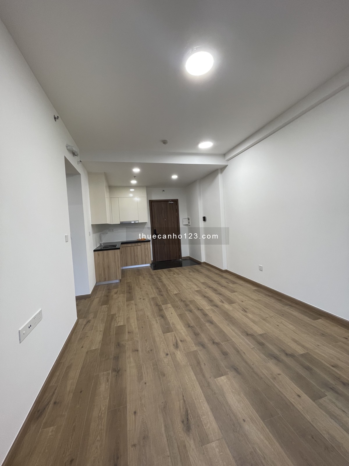  Cần cho thuê 2PN Akari Giai đoạn 2 – GIÁ SIÊU TỐT - Free phí quản lý