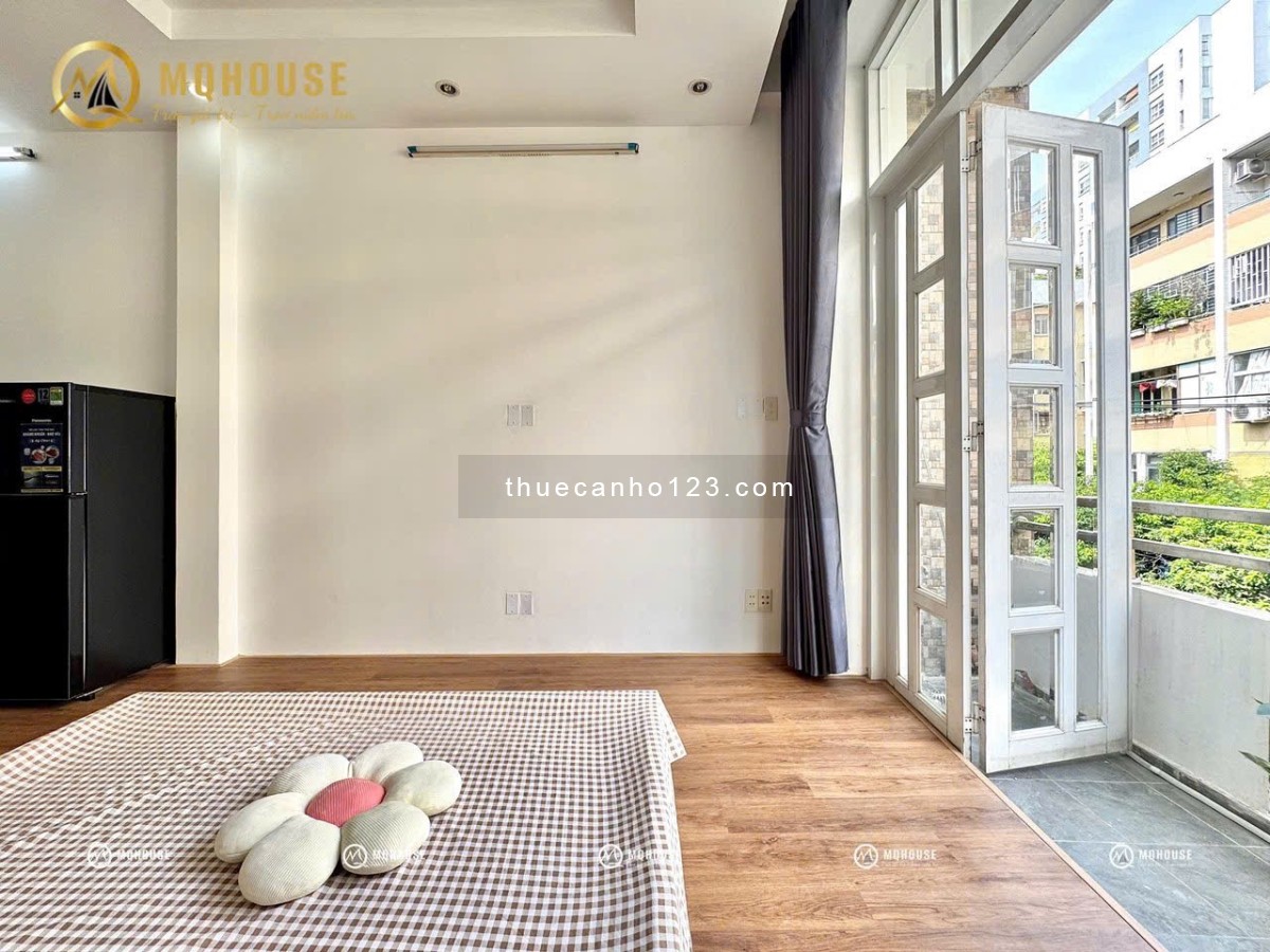 Căn hộ studio ban công mới gần chung cư Bàu Cát, giá rẻ.