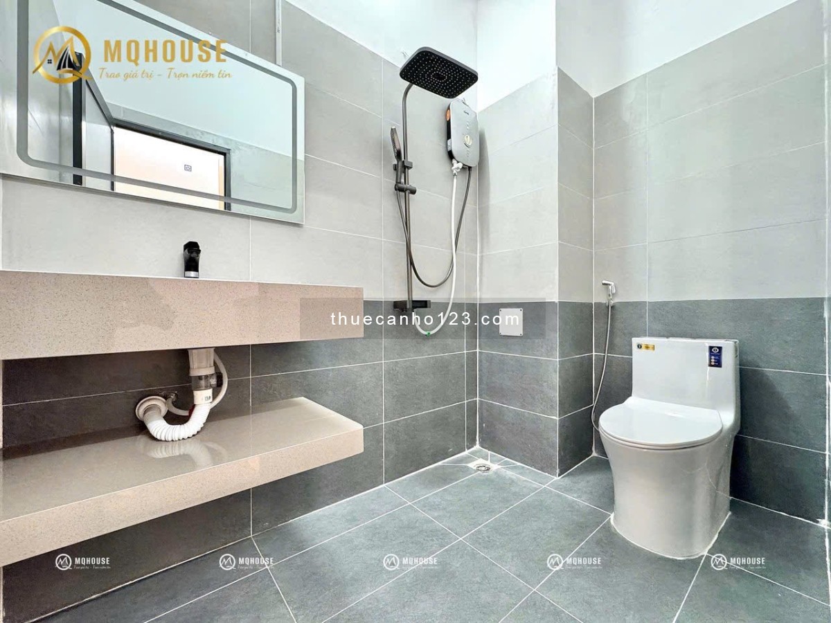 Căn hộ studio ban công mới gần chung cư Bàu Cát, giá rẻ.