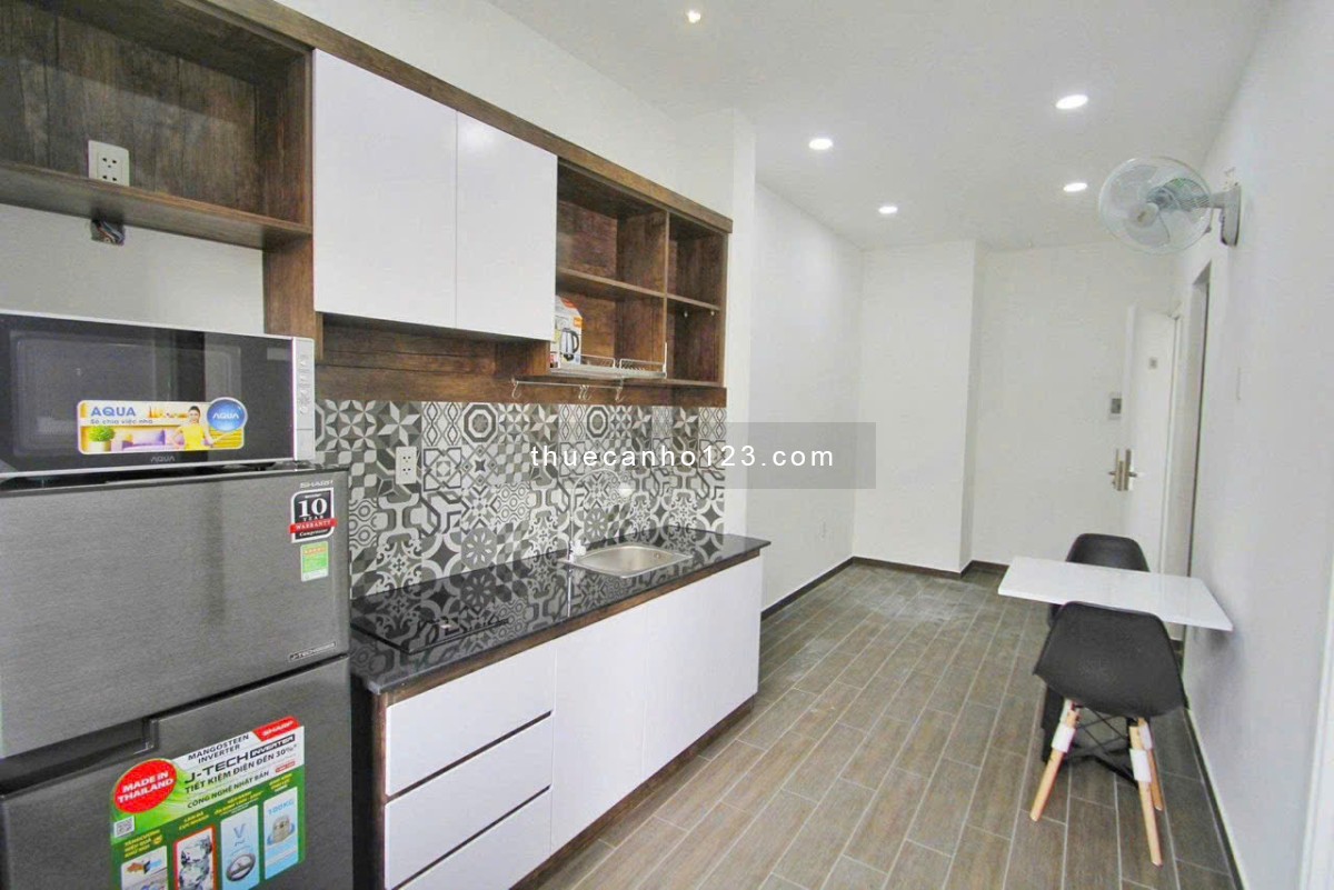 Căn hộ 1PN ban công/cửa sổ lớn thoáng ngay công viên 23/9, Bùi Viện – Nguyễn Trãi, Q1