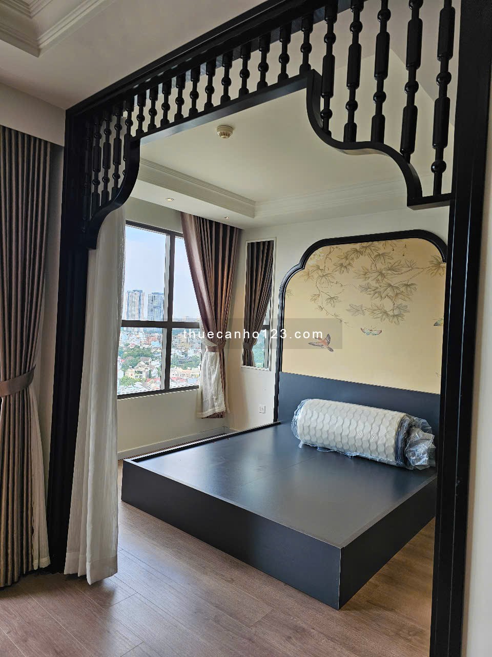 Cho thuê căn hộ ở kết hợp văn phòng 51m2- Tầng cao có ban công thoáng - Đủ nội thất mới 14.5 tr
