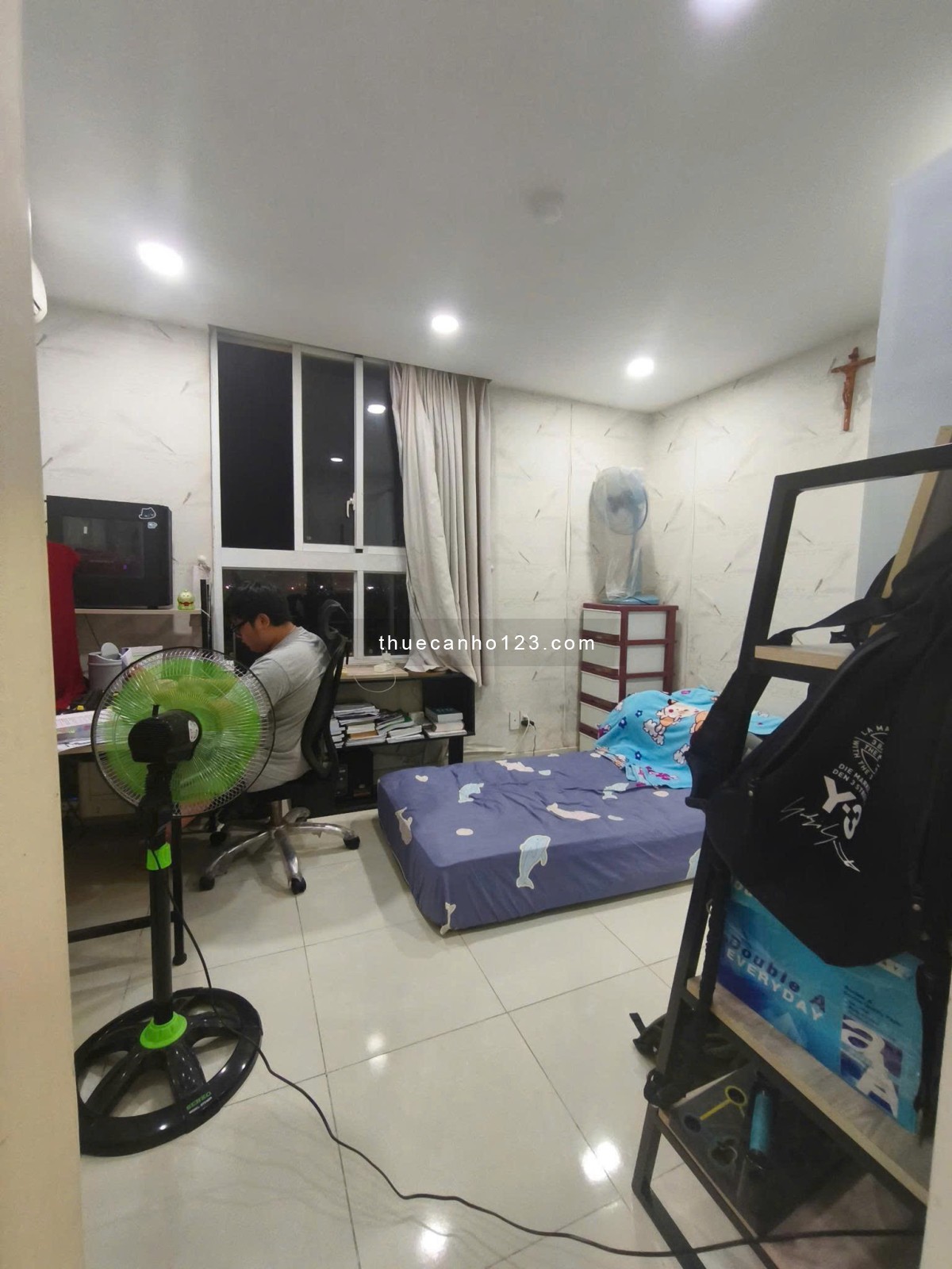 C/c Phú Đạt - Đường D5, P25, Bình Thanh: 89m2, 3p ngủ, 2wc, NTCC, 15,5tr/th