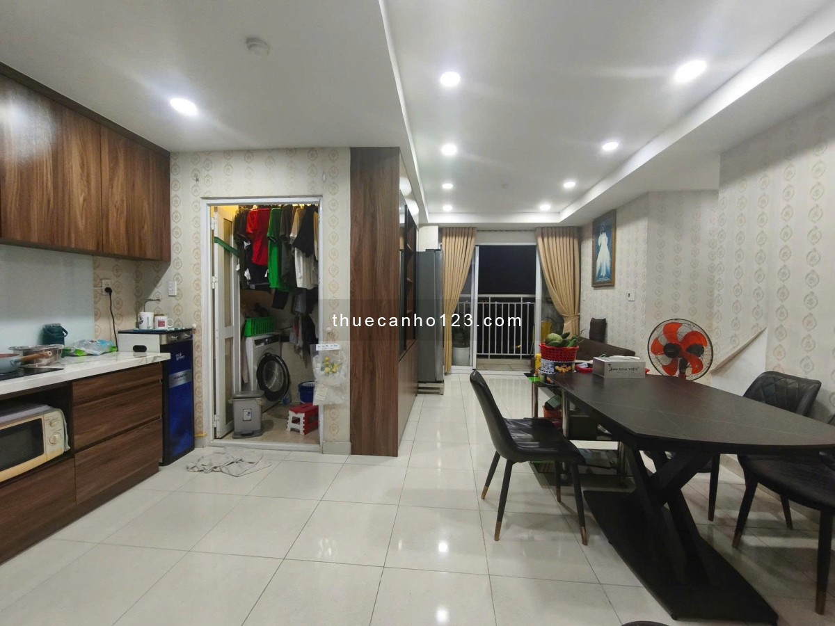 C/c Phú Đạt - Đường D5, P25, Bình Thanh: 89m2, 3p ngủ, 2wc, NTCC, 15,5tr/th