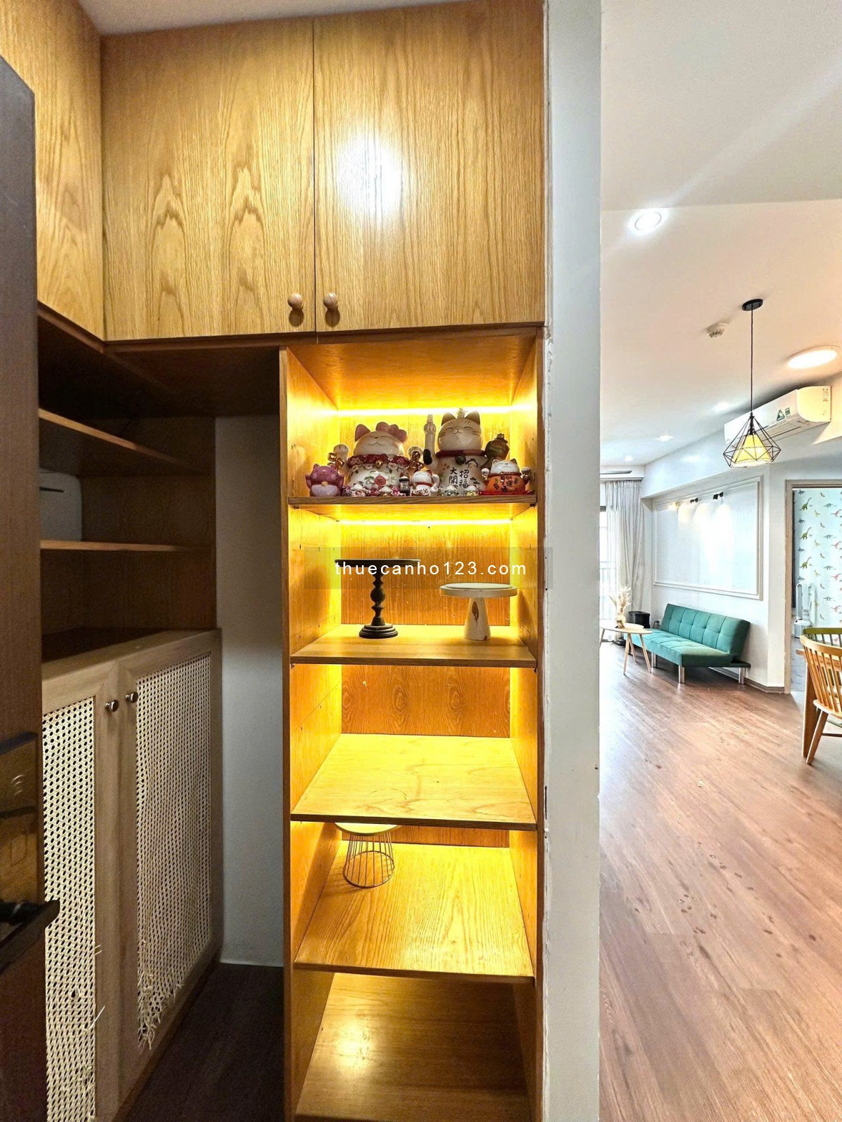 Satra Eximland, Phan Đăng Lưu, Phú Nhuận: 98m2, 2p ngủ lớn, NTCC, 18tr/th