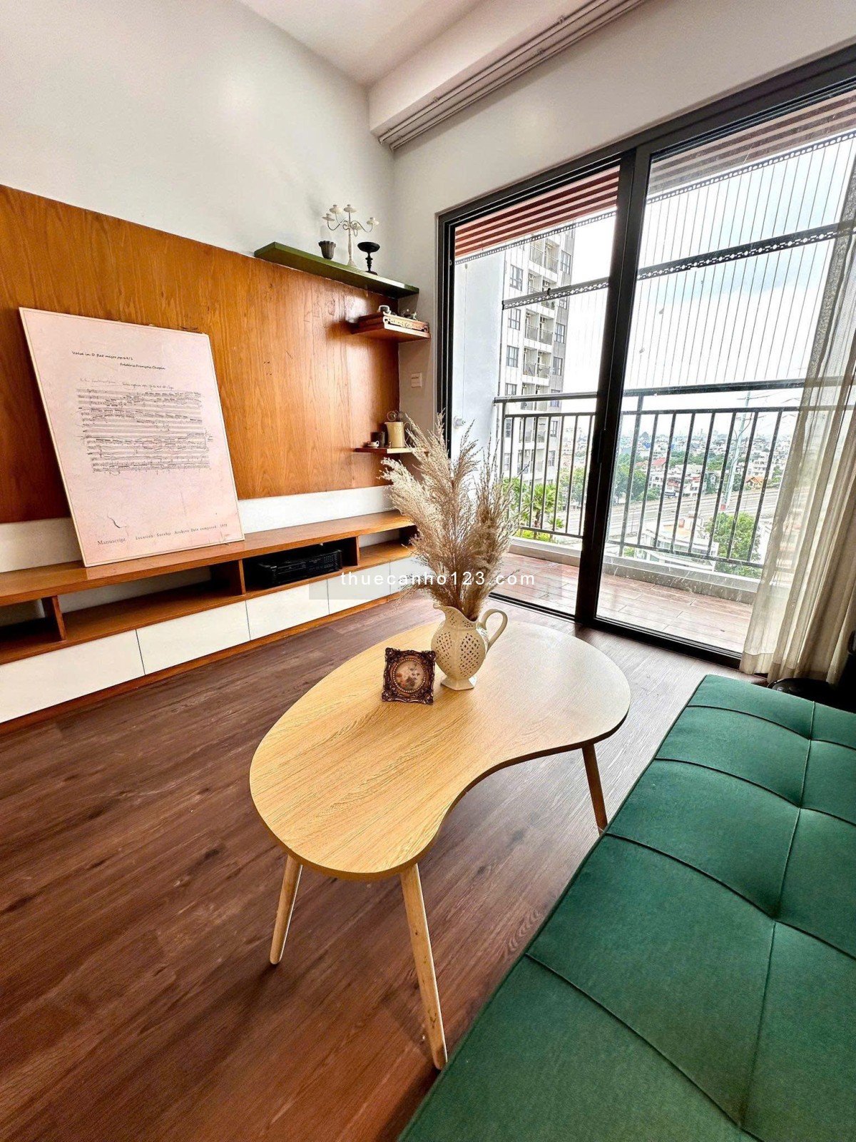 Satra Eximland, Phan Đăng Lưu, Phú Nhuận: 98m2, 2p ngủ lớn, NTCC, 18tr/th