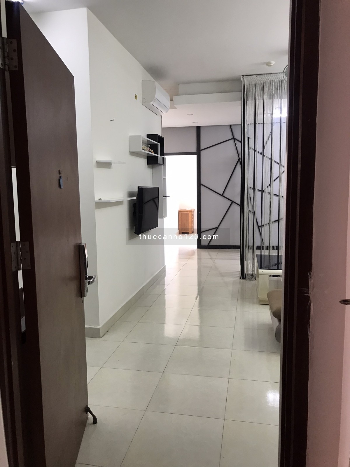 Tôi chủ nhà cần cho thuê căn hộ Hưng Ngân 1Pn tôi đã sửa 2Pn giá 6 triệu.