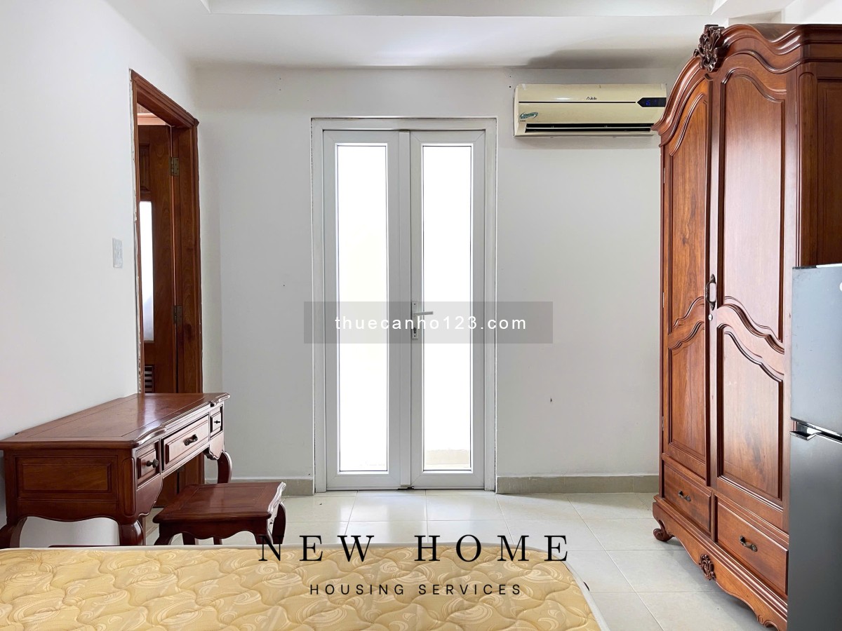 Căn Hộ Giá Rẻ Ngay Sân Bay Full Nội Thất - Ban Công - Thang Máy - Đi Bộ 2p Qua Sân Bay