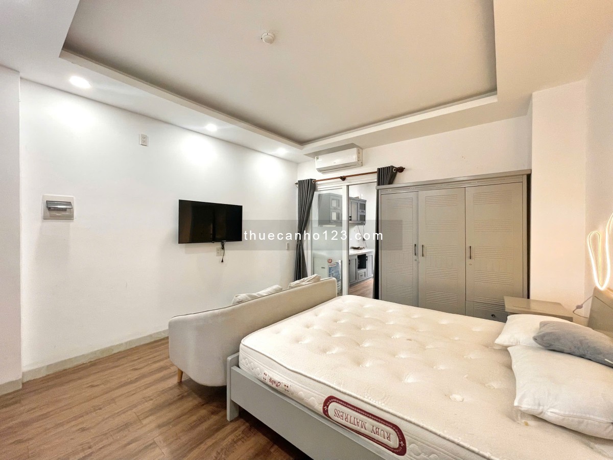 Căn Hộ Mới 1PN Riêng Tách Bếp - Full Nội Thất Ban Công - Máy Giặt Riêng, Thang Máy - Gần CV Gia Định
