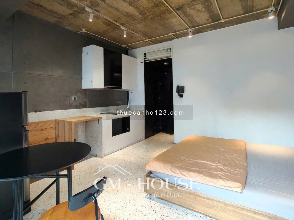 Căn Hộ Studio Balcon Hiện Đại – Hồ Bơi View Landmark 81 – Gần UEF & ĐH Hồng Bàng, Điện Biên Phủ, Bìn