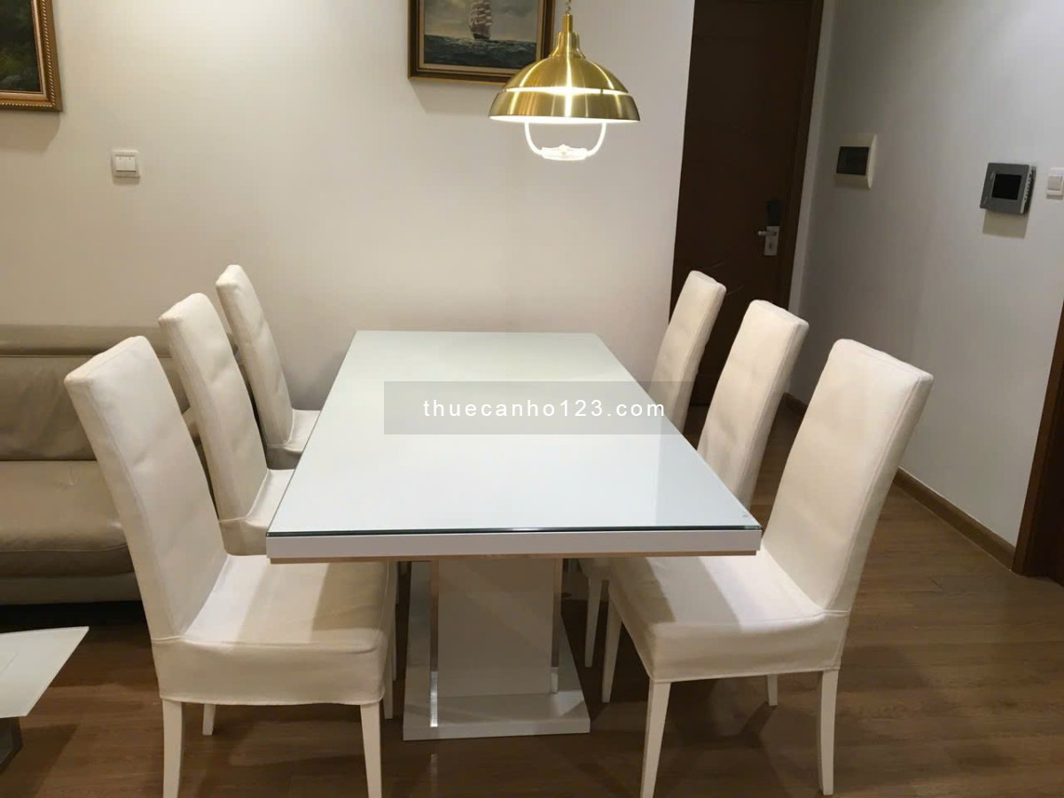 Cho thuê căn hộ Royal City tòa R6, 3PN2WC, 103m, hướng Đông Nam, 3PN sáng, giá chỉ 25tr/tháng