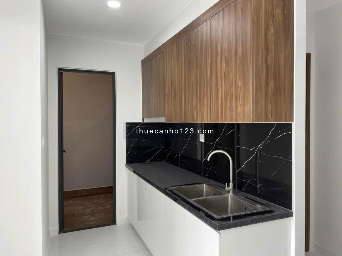 Siêu Phẩm 2PN2WC Giá chỉ 5tr/tháng sẵn rèm, giàn phơi, cọc 1 tháng - ban công cực kì thoáng mát