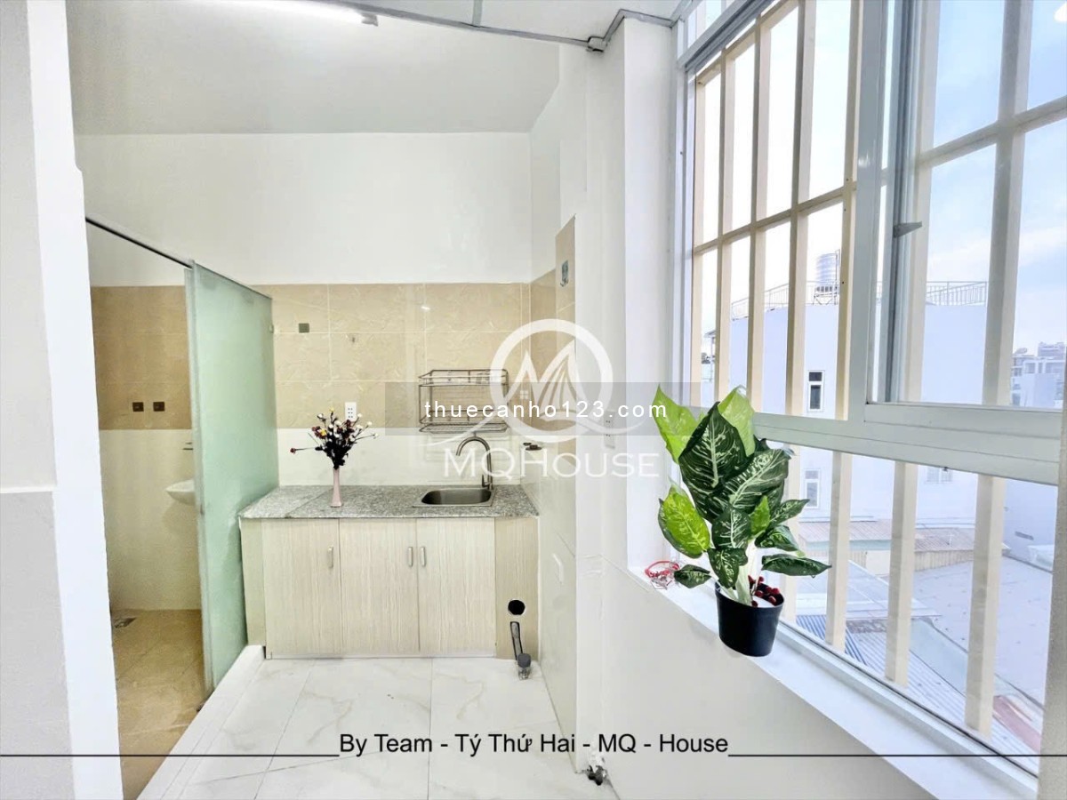 Cho Thuê Căn Hộ Giá Rẻ Rộng 35m2, Cửa Sổ Đón Nắng, Full Nội Thất, Thuận Tiện Di Chuyển Các Quận
