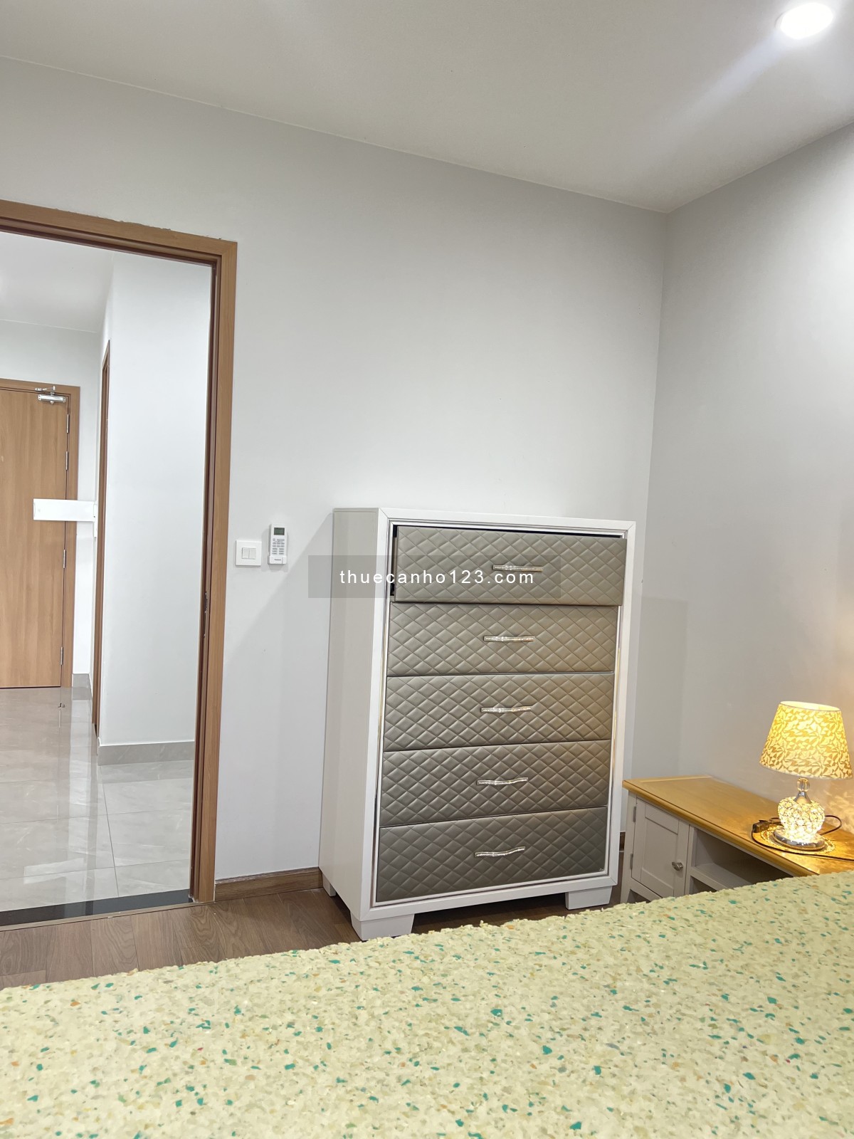 Căn hộ giá rẻ đối diện trường THCS Thuận Giao