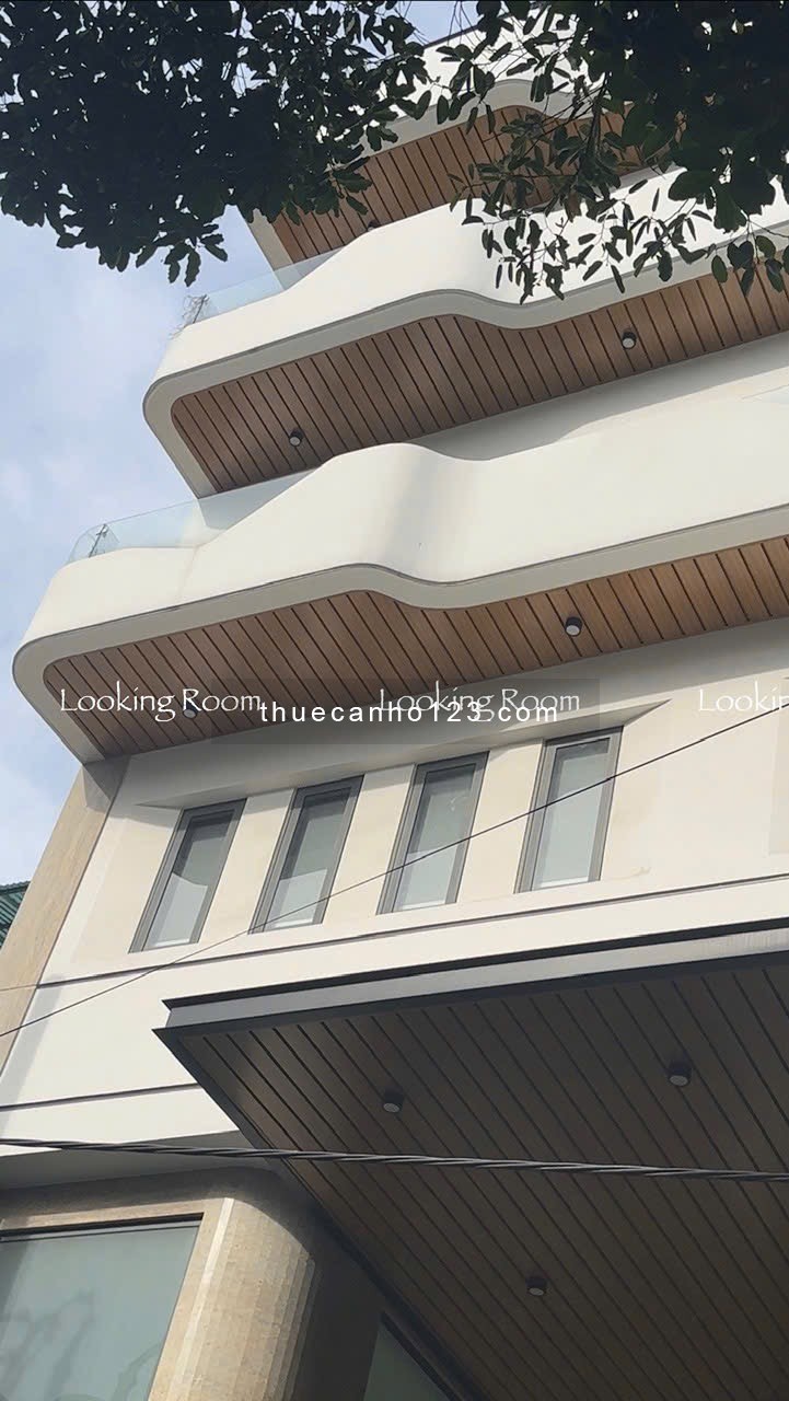 Căn hộ 1 phòng ngủ có ban công gần Etown Tân Bình